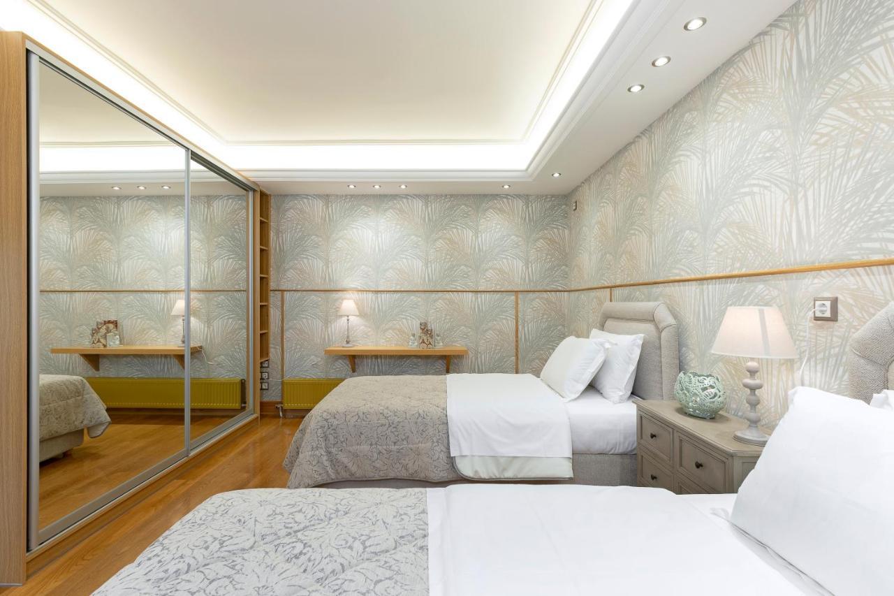 Vouliagmeni'S Elegance By Acropolis Suites Aten Exteriör bild