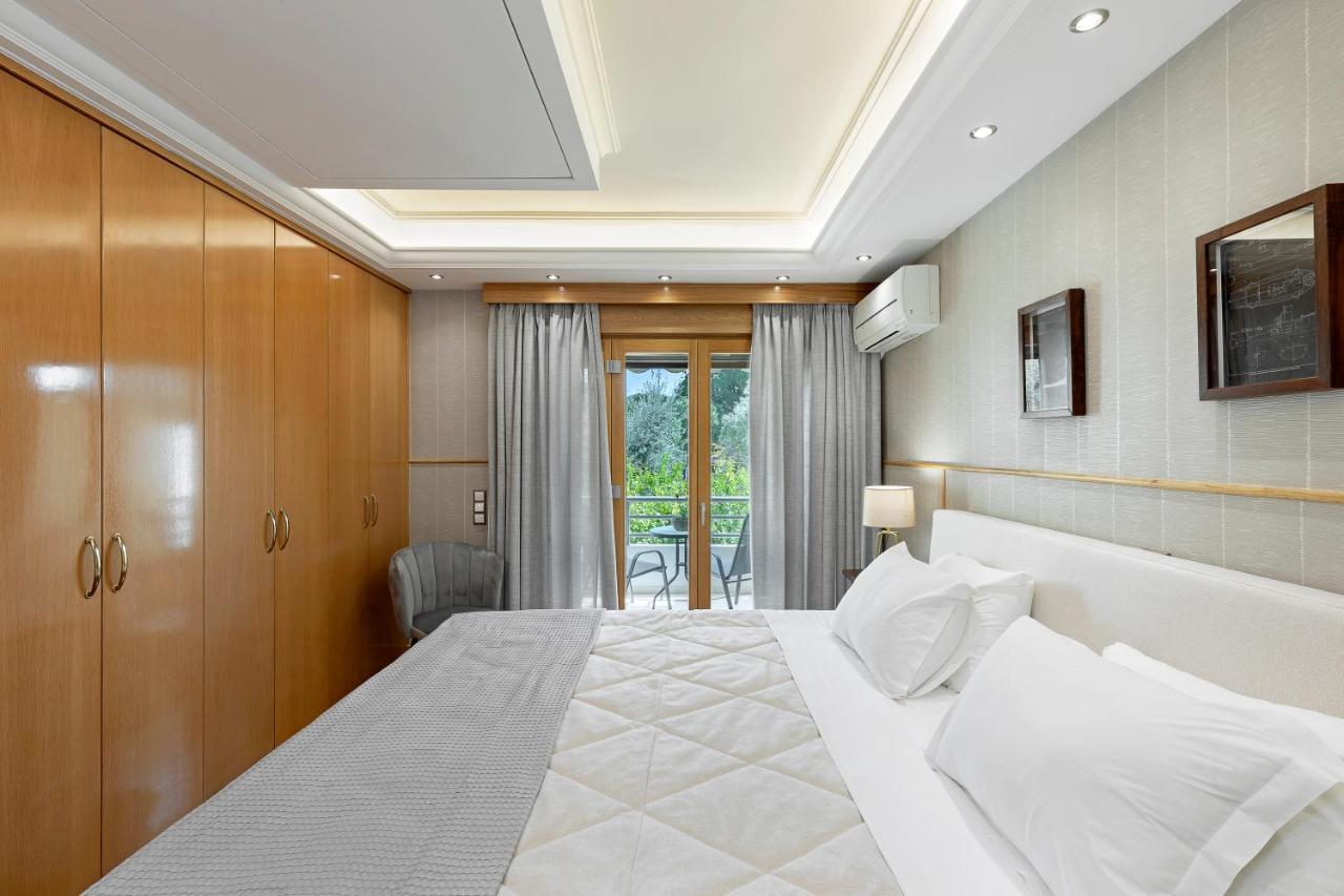 Vouliagmeni'S Elegance By Acropolis Suites Aten Exteriör bild