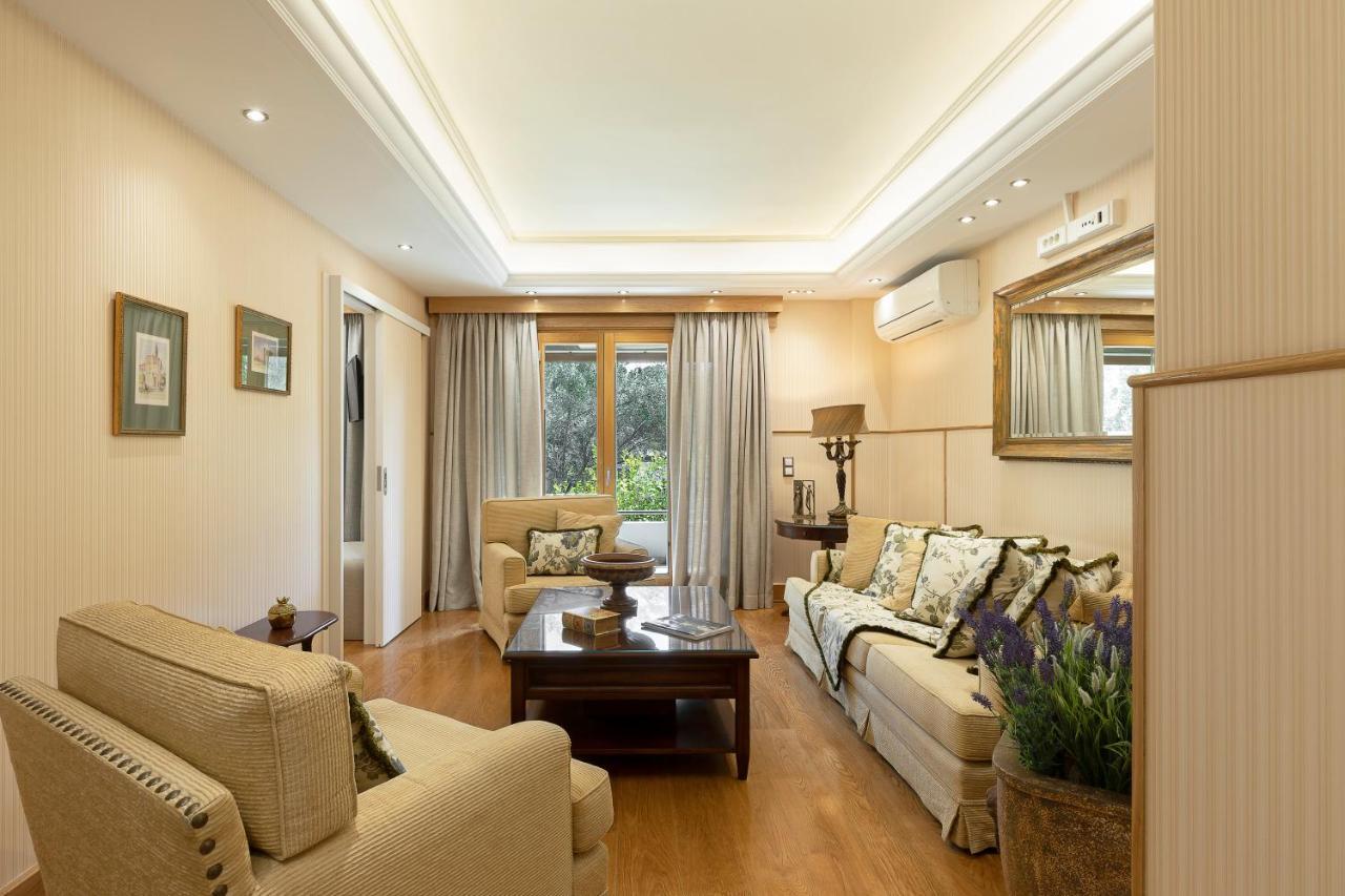 Vouliagmeni'S Elegance By Acropolis Suites Aten Exteriör bild