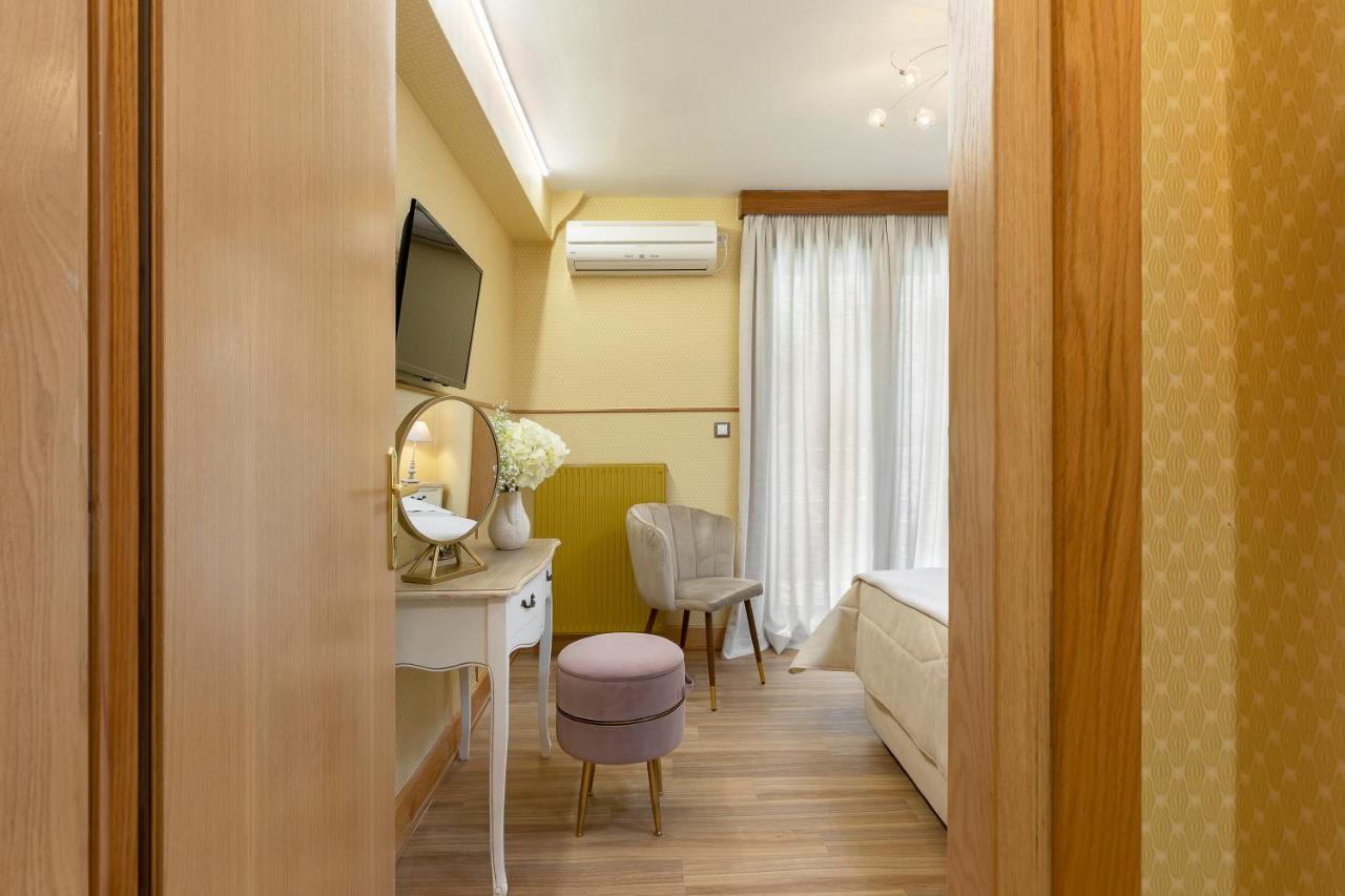 Vouliagmeni'S Elegance By Acropolis Suites Aten Exteriör bild