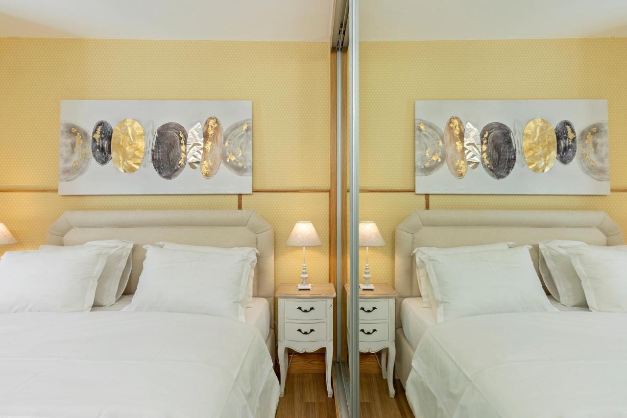 Vouliagmeni'S Elegance By Acropolis Suites Aten Exteriör bild